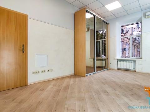 коммерческая по адресу Верхній Вал ул., 54