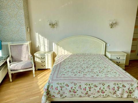 квартира за адресою Королеви Єлизавети ІІ вул. (Глинки), 2