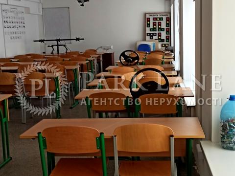 коммерческая по адресу Світлицького ул., 13