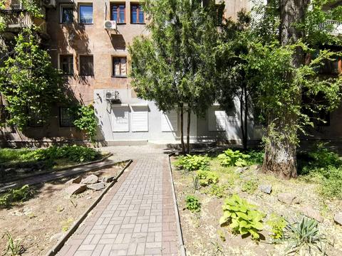 комерційна за адресою Сержанта Медведєва вул., 6