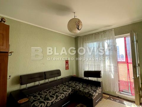 квартира за адресою Квітневий пров., 10