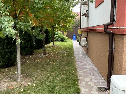 коммерческая по адресу Счастливая ул., 50