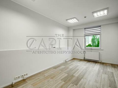 комерційна за адресою Кловський узвіз, 11