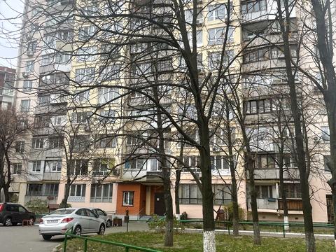 квартира за адресою Андрія Малишка вул., 15