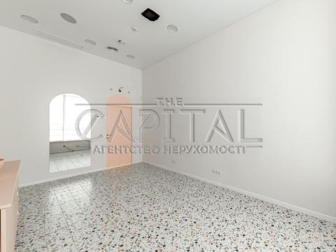 коммерческая по адресу Андрея Верхогляда ул. (Михайла Драгомирова), 1-20А