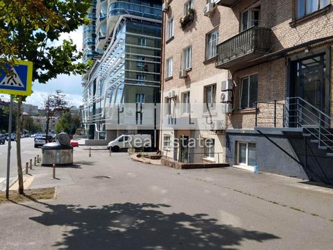 комерційна за адресою Мечникова вул. (Кловський), 11