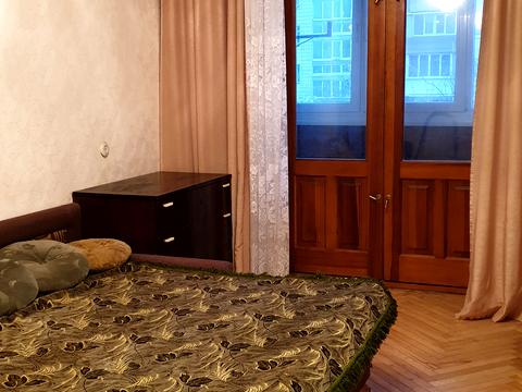 комната по адресу Авиаконструктора Антонова ул., 9