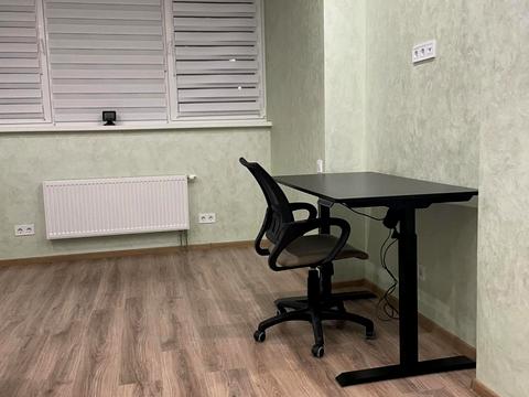коммерческая по адресу Ревуцкого ул., 9