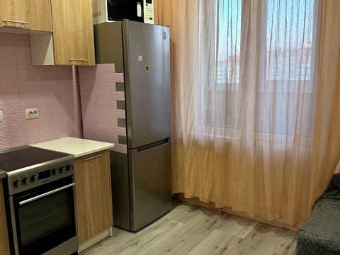 квартира за адресою Софії Русової вул., 7-А