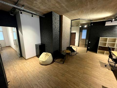 коммерческая по адресу Василия Тютюнника ул. (Анрі Барбюса), 37/1