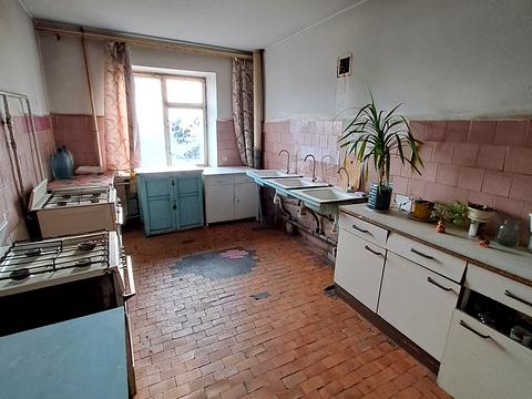 кімната за адресою Шкільна вул. (Героїв Сталінграда), 8