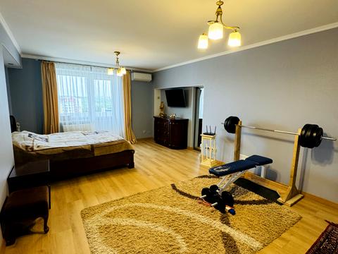 квартира за адресою Жасминова вул., 5б