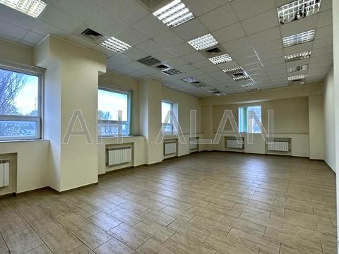 комерційна за адресою Новокостянтинівська вул., 13/10