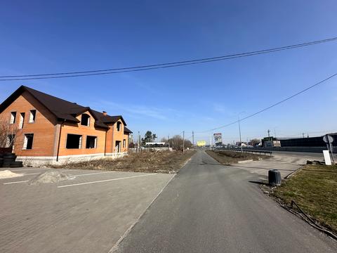 комерційна за адресою Чернігівська Площа, 1