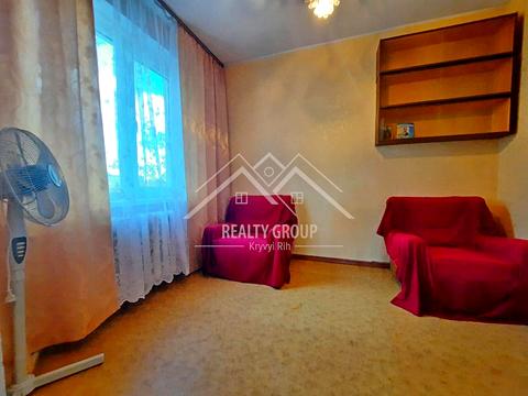 квартира за адресою Електрозаводська вул., 12