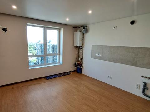 квартира за адресою Домбровського вул., 3