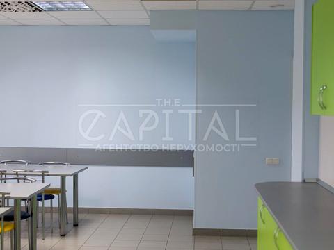 комерційна за адресою Харківське шосе, 175