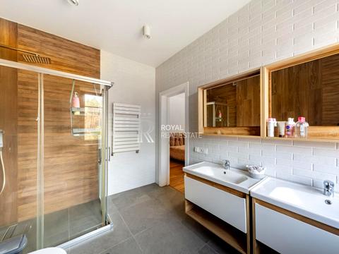 дом по адресу сонячна, 12