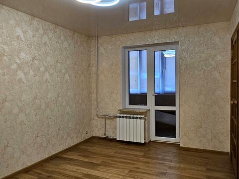 квартира за адресою Анни Ахматової вул., 11