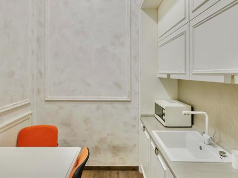 комерційна за адресою Євгена Чикаленка вул. (Пушкінська), 33