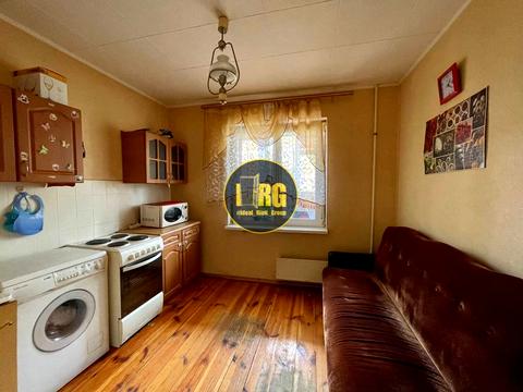 квартира за адресою Анни Ахматової вул., 14-Б