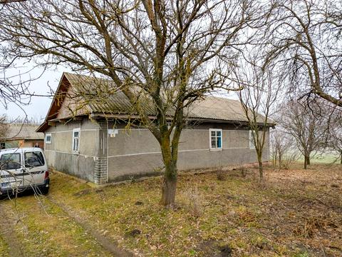 будинок за адресою Шкільна