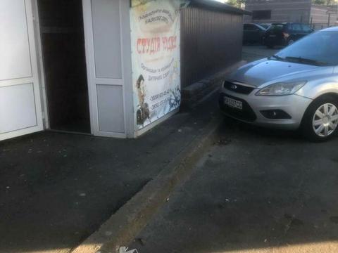 комерційна за адресою Шевченка вул., 10-А