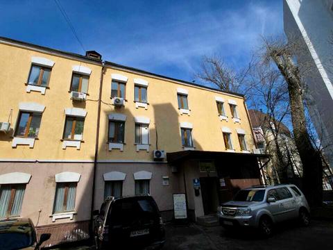 комерційна за адресою Ярославів Вал вул., 10-Б
