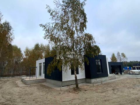 дом по адресу Травнева вул., 10