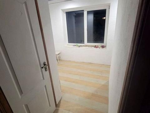 квартира за адресою Броварна вул., 6