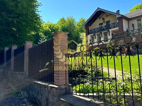 будинок за адресою Зарічний провулок, 10