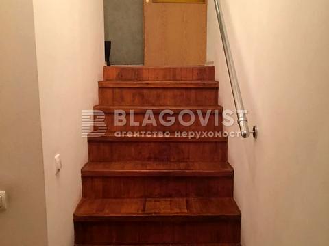 квартира за адресою Саперно-Слобідська вул., 8