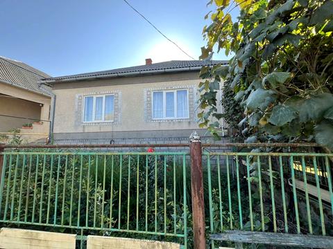 будинок за адресою Івана Туряниці