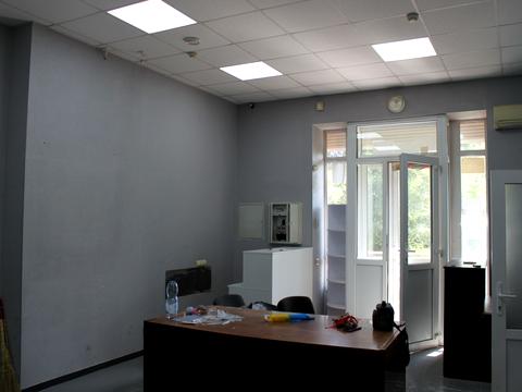 коммерческая по адресу Николая Амосова ул., 4
