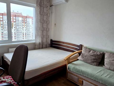 квартира за адресою Бориса Гмирі вул., 12-Б