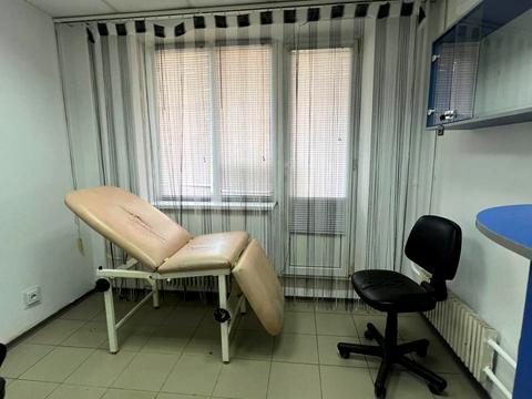 комерційна за адресою Соборності України вул., 233