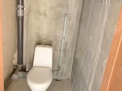 комерційна за адресою Ревуцького вул., 54-А