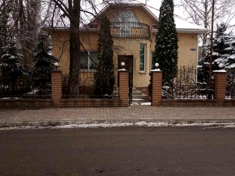 коммерческая по адресу Ярослава Мудрого, 2