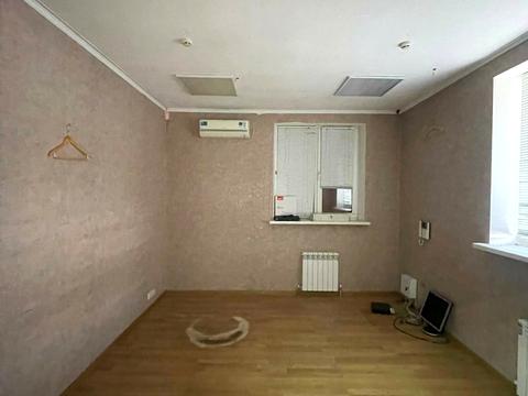 коммерческая по адресу Магдалинівська ул., 1А