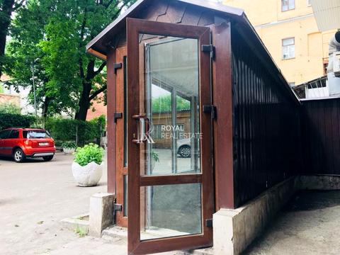 комерційна за адресою Велика Васильківська вул. (Червоноармійська), 14