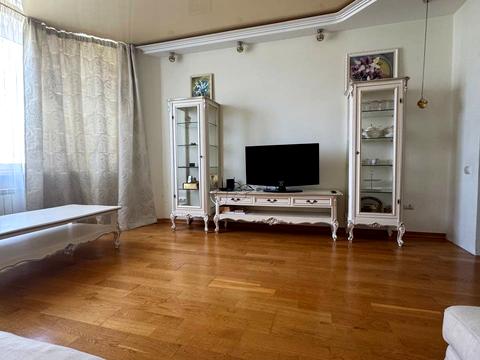 квартира по адресу Драгоманова ул., 6-А