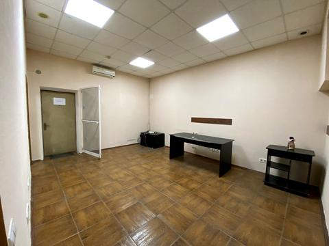 комерційна за адресою Оленівська вул., 16