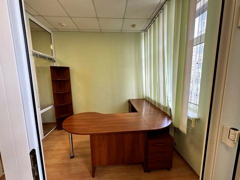 комерційна за адресою Володимира Івасюка просп. (Героїв Сталінграду), 12-Ж