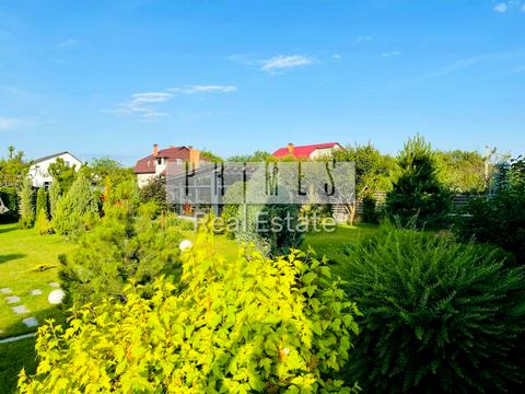 будинок за адресою Березова