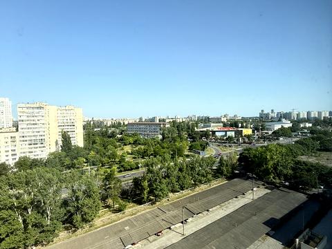 квартира за адресою Гранітна вул., 2