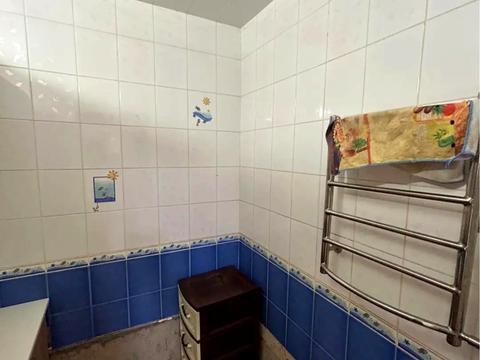квартира за адресою Тополина вул., 18
