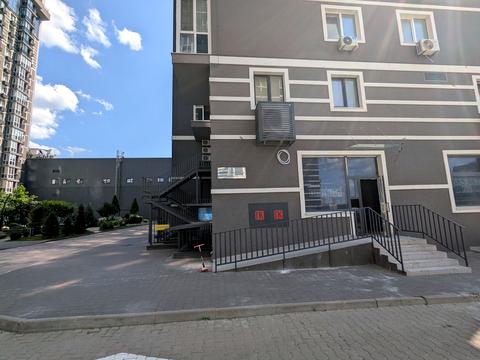 коммерческая по адресу Леонида Бирюкова бульв., 2-А