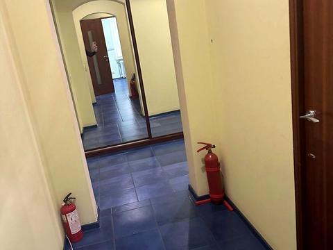 комерційна за адресою Володимира Івасюка просп. (Героїв Сталінграду), 6