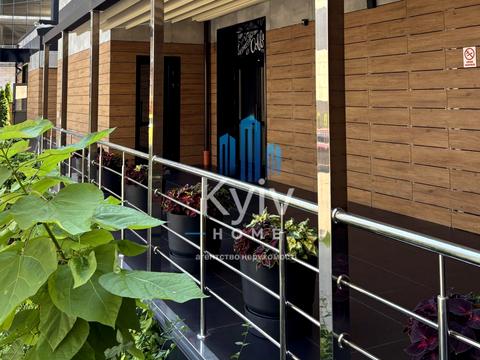 комерційна за адресою Михайла Максимовича вул. (Онуфрія Трутенка), 8