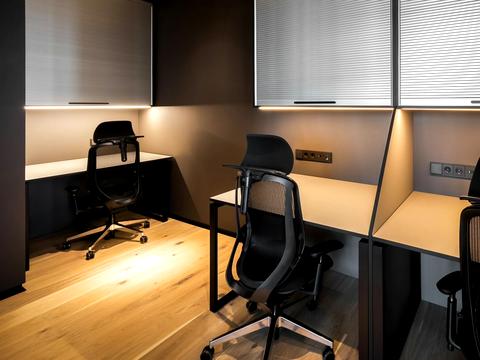 комерційна за адресою Кловський узвіз, 7